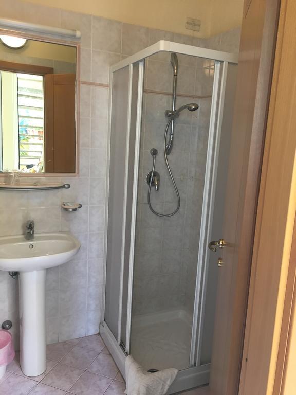 Hotel Bahia Viareggio Habitación foto