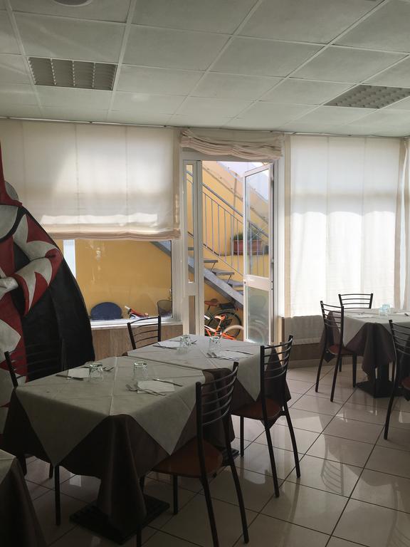 Hotel Bahia Viareggio Habitación foto