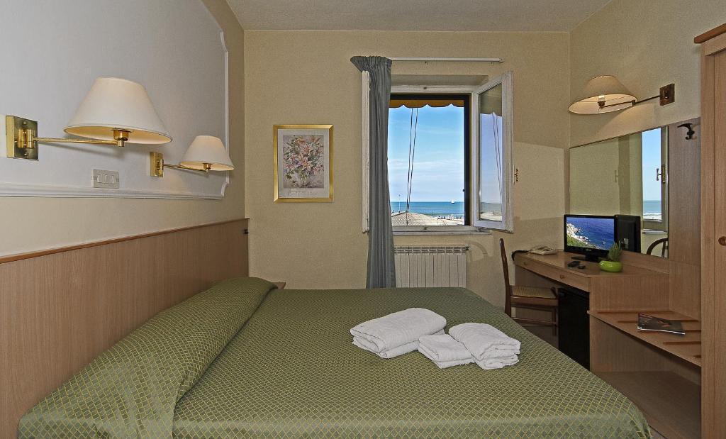 Hotel Bahia Viareggio Habitación foto